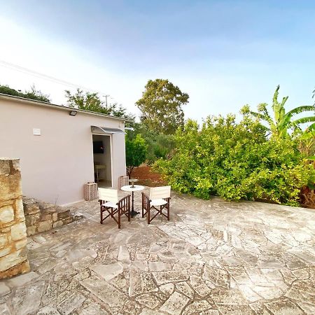 Mg Cozy Garden View Studio Korakiai Ngoại thất bức ảnh
